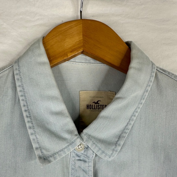 HOLLISTER Women's Denim Jean Button Down Shirt Size Medium - Picture 4 of 7